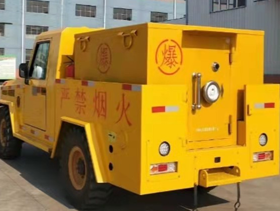 贵州凯龙爆破器材运输车：保障爆破任务的安全运行